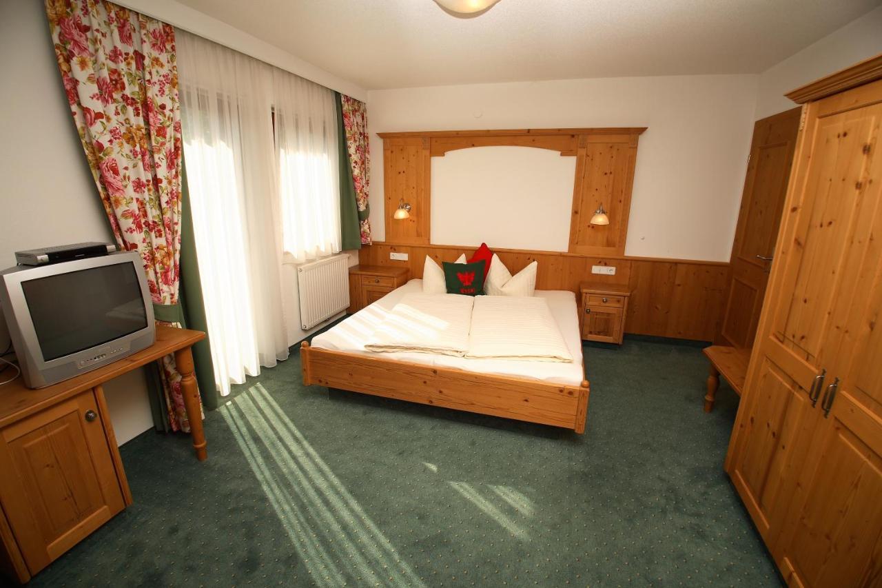 Ferienhof Lackner Ried im Zillertal Oda fotoğraf