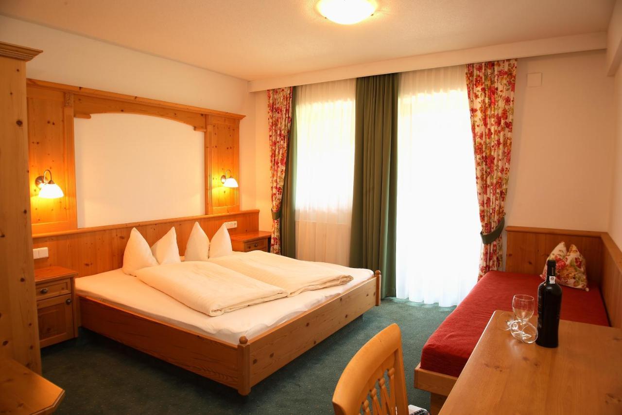 Ferienhof Lackner Ried im Zillertal Oda fotoğraf